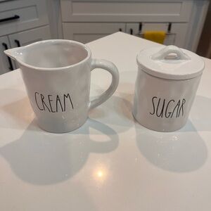 KitchenWorthy Cream and Sugar Set